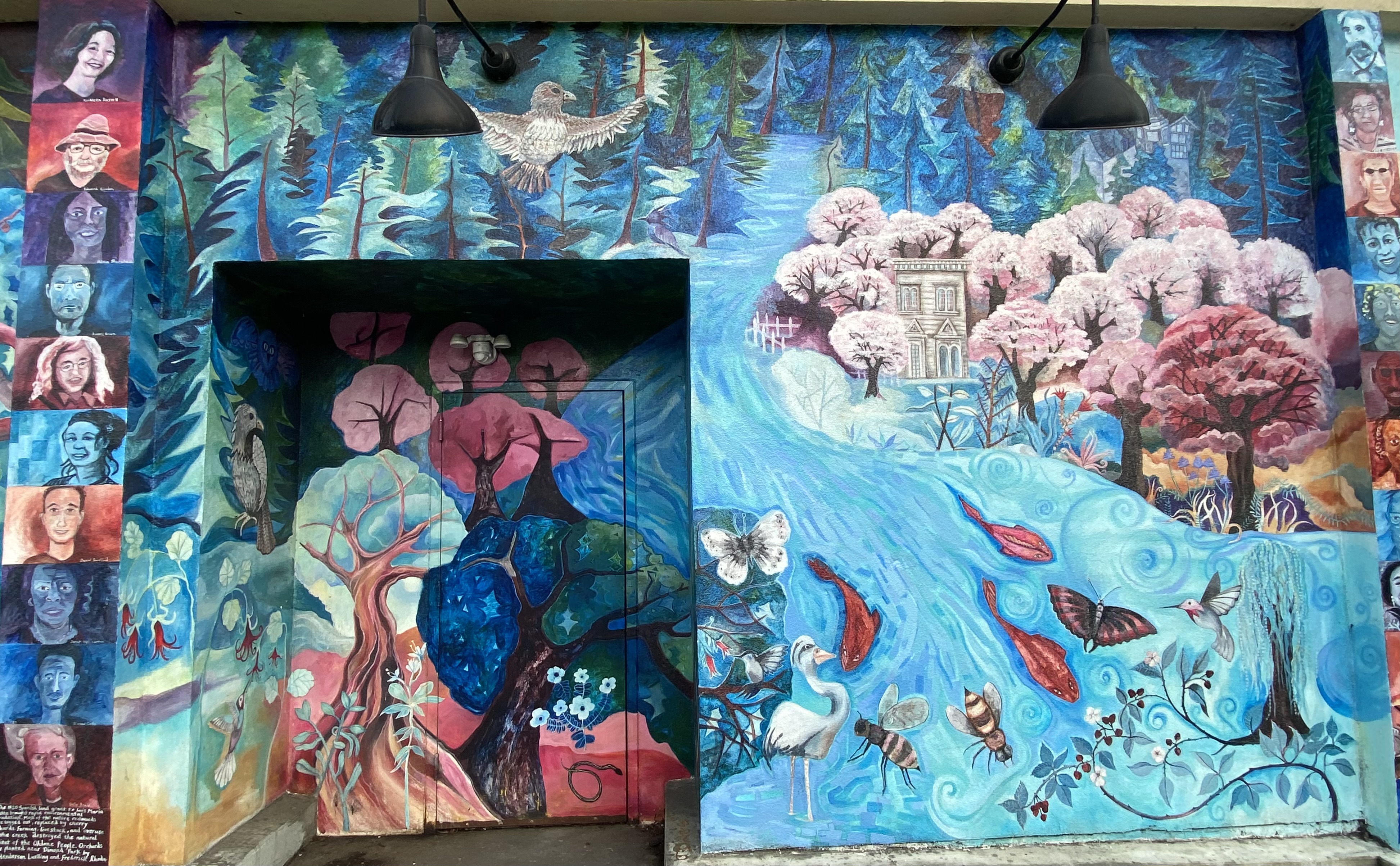 mural in Oakland by artist unknown.