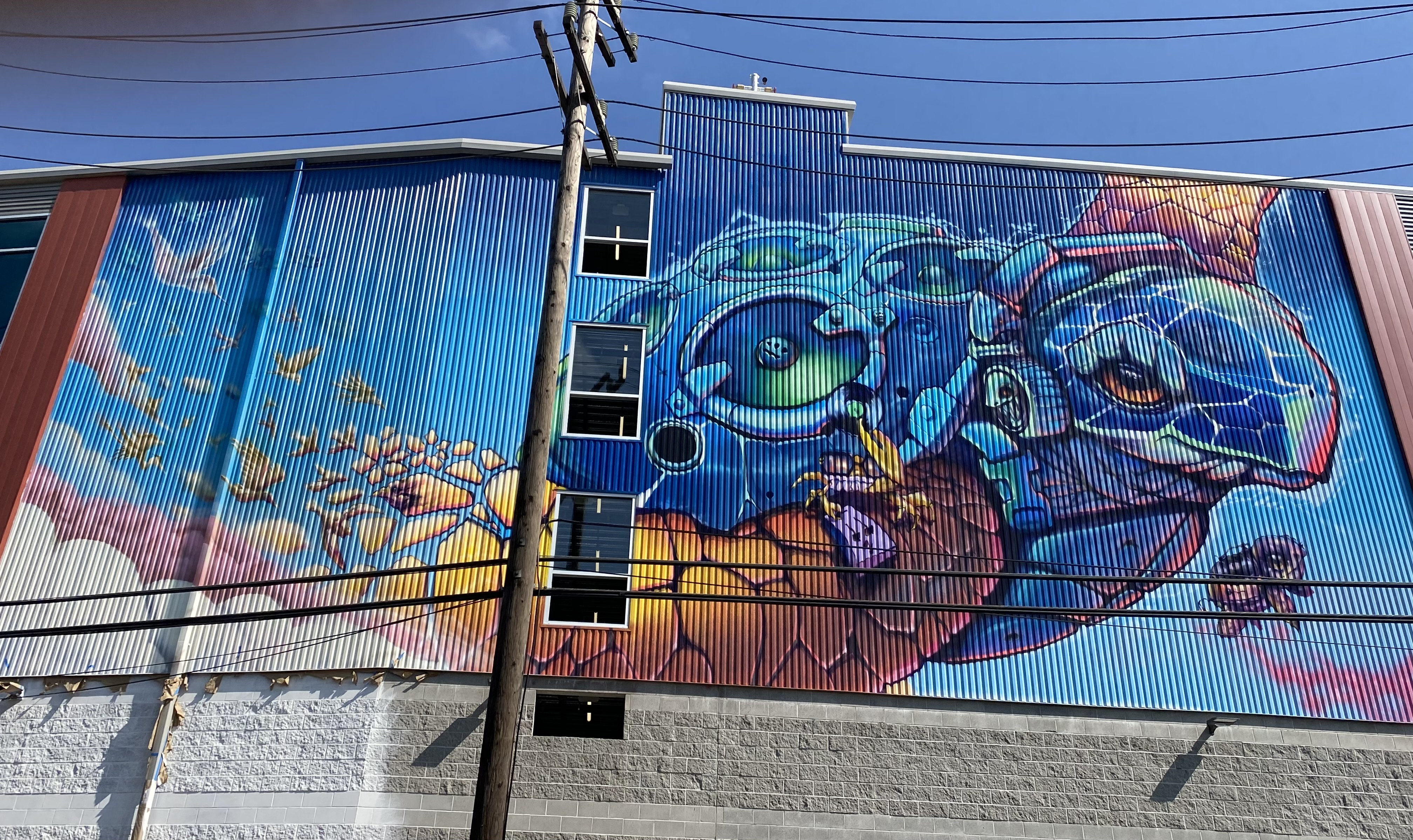 mural in Oakland by artist illuminaries.