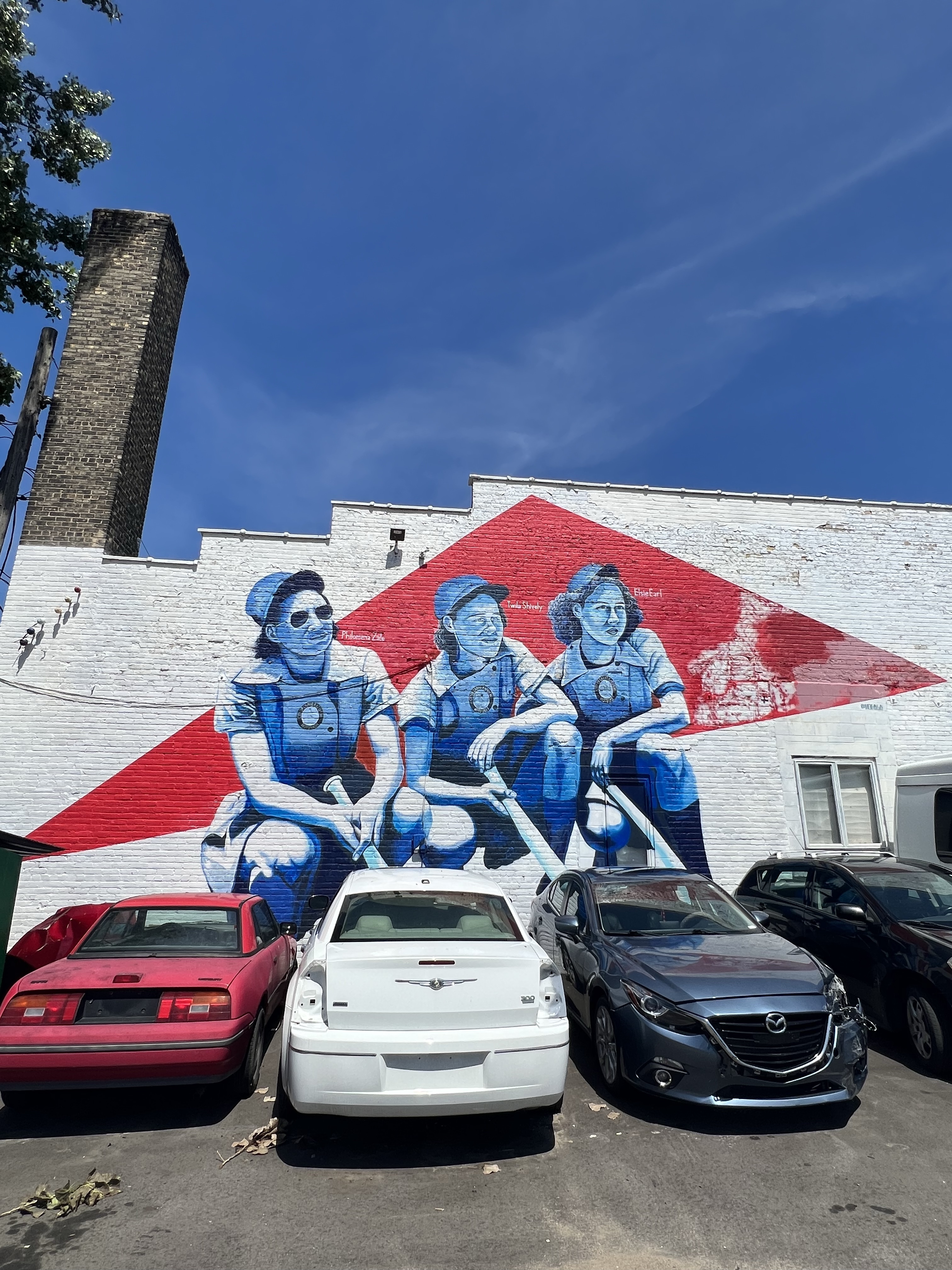 mural in Grand Rapids by artist Michi Farias.