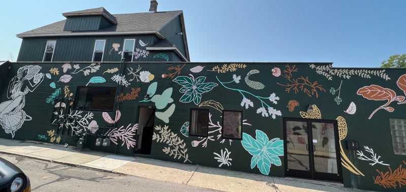 mural in Grand Rapids by artist Kelly Allen.