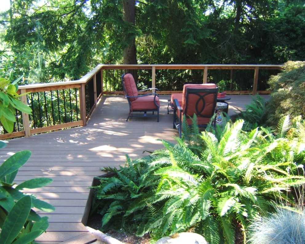 Garden Decks and Landscape Design Features Great View (2 of 10 Photos)