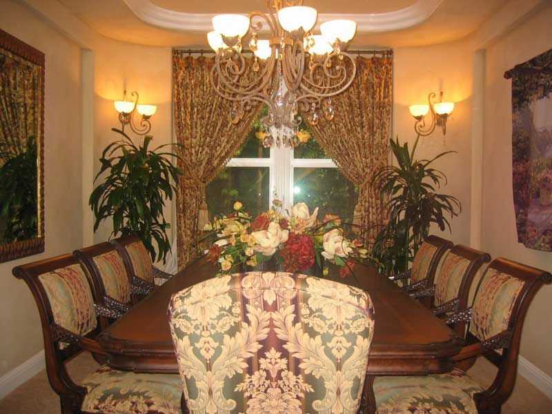 Classic Wall Dining Room Light Not Centered Over Table 3364 House Decoration Ideas