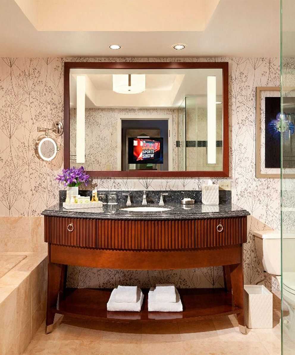 Mirror Las Vegas Mirrors (17 of 20 Photos)