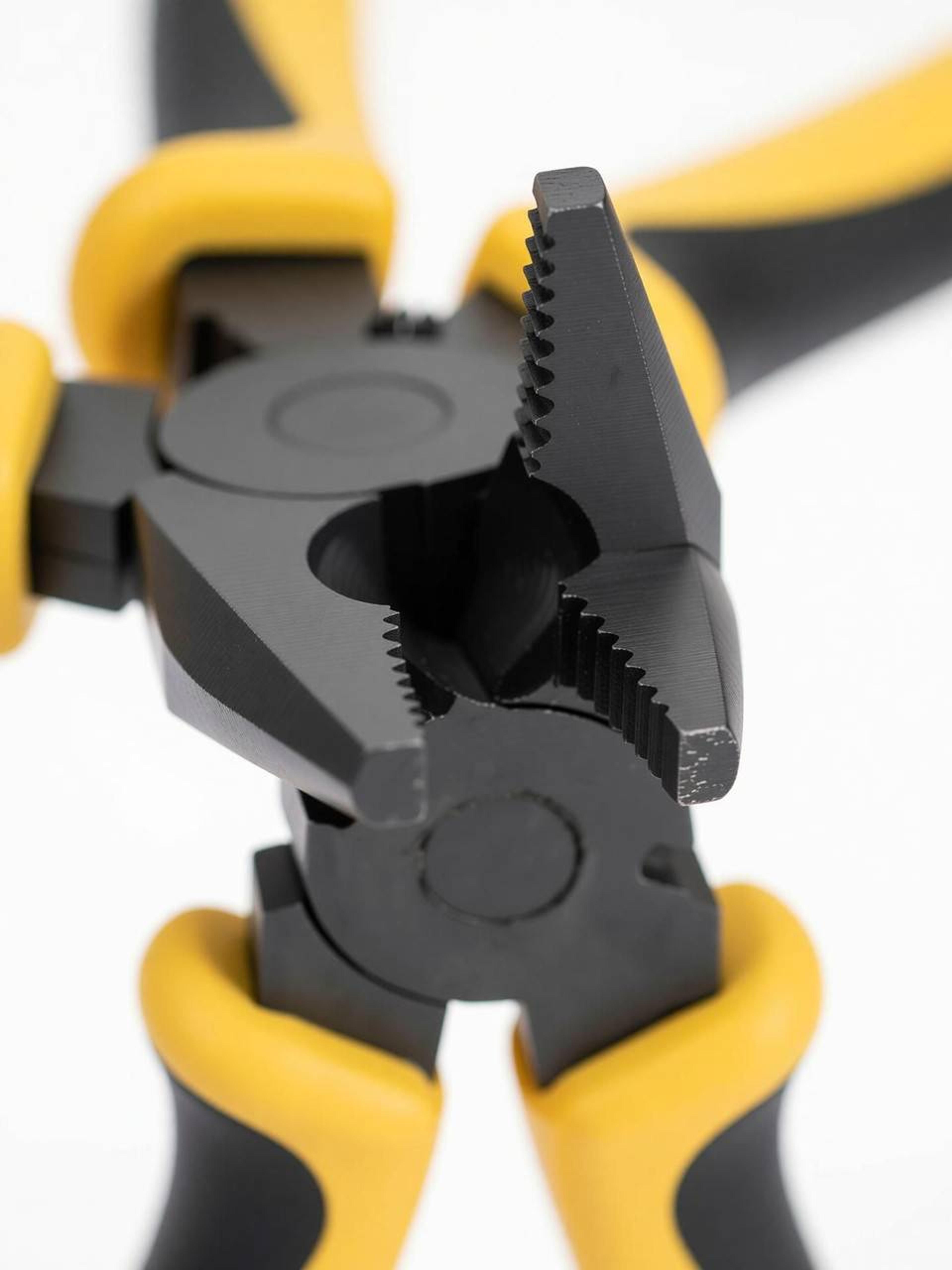 Stanley Tools Stanley 70-482 8 inch Combination Plier - View 5