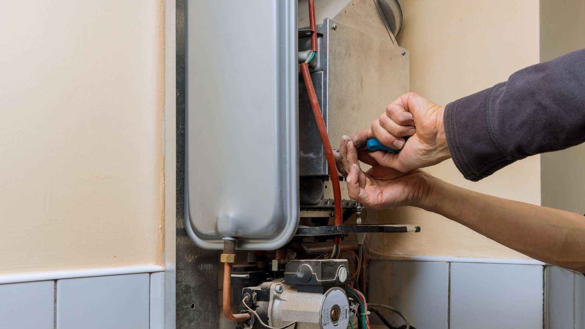 FAQS about Water Heater Leak Repair Services in Clovis, CA