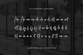 Confidente Script Font