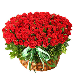 100 Red Roses