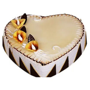 Fresh Heartshape Cake