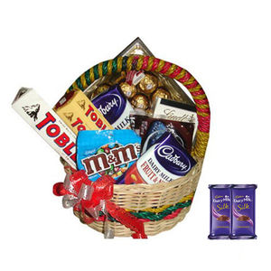 Amazing Chocolate Hamper - Silk Combo