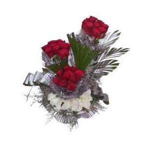 Lush Roses & Lilies Flower Bouquet