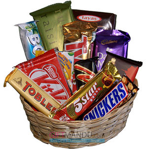 Bunch of Bliss Gift Hamper Chocolate