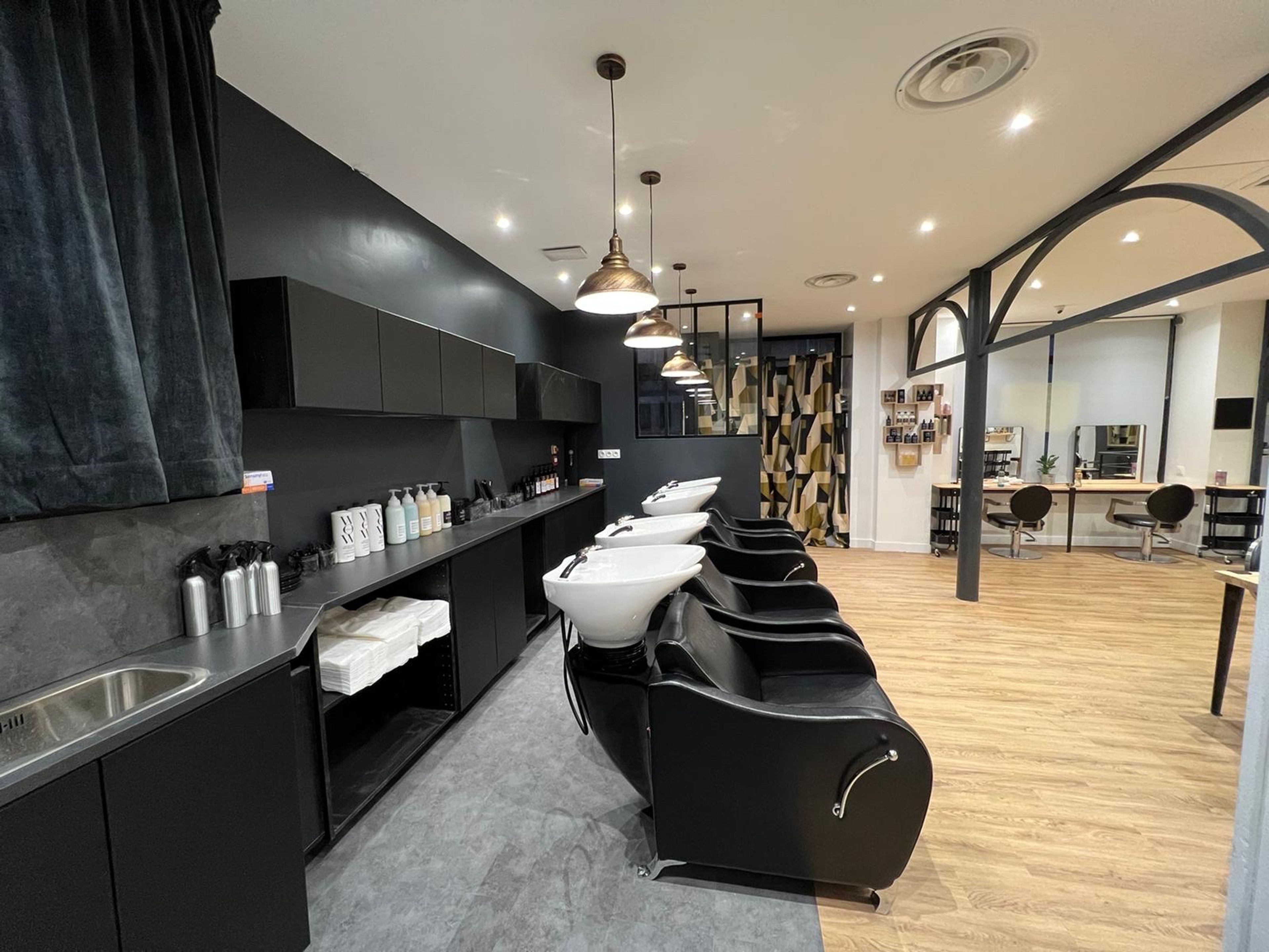 Siège coiffure | Coiffure 5 Le Loup Coworking 75008