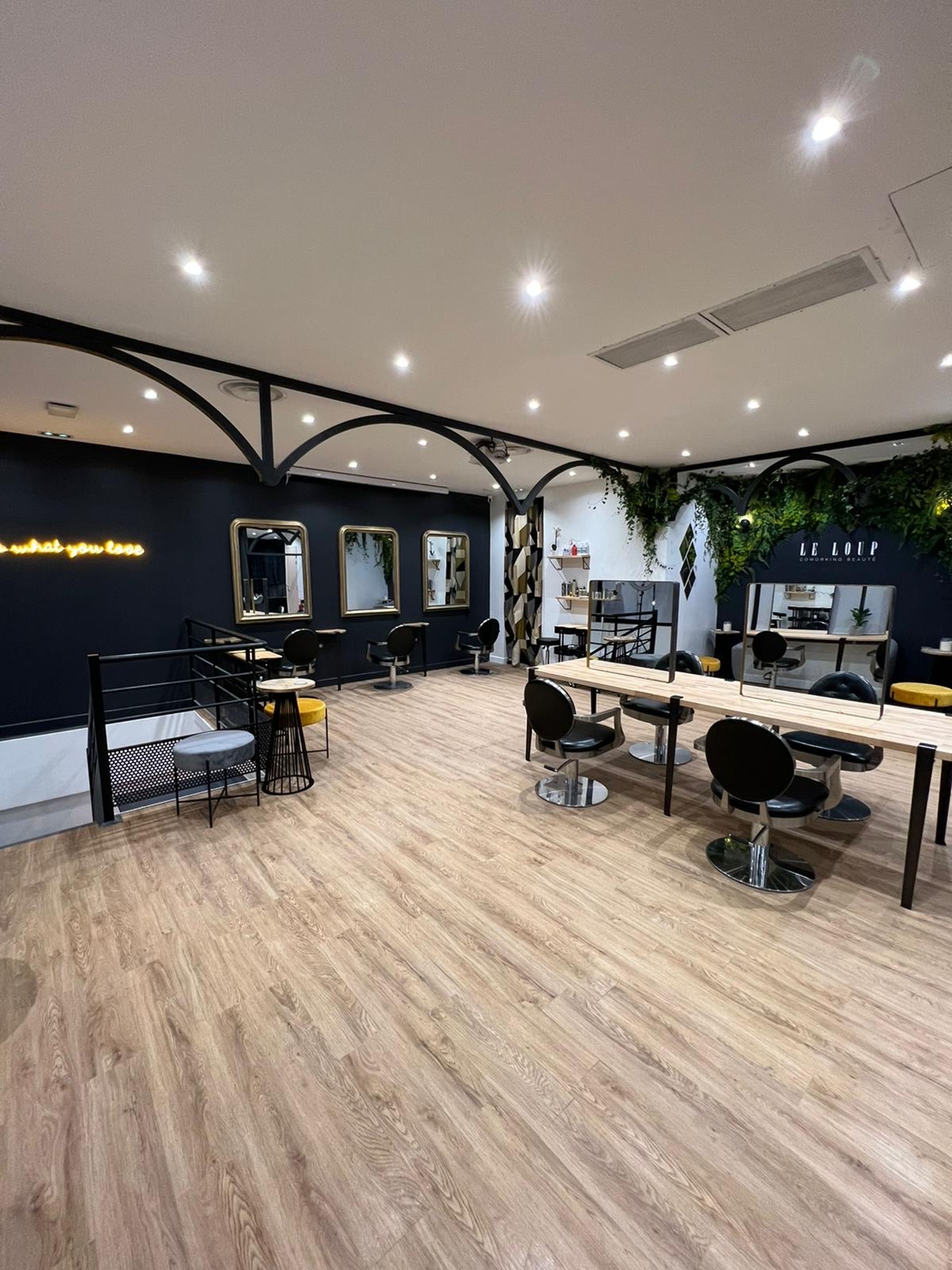 Siège coiffure | Coiffure 7 Le Loup Coworking 75008