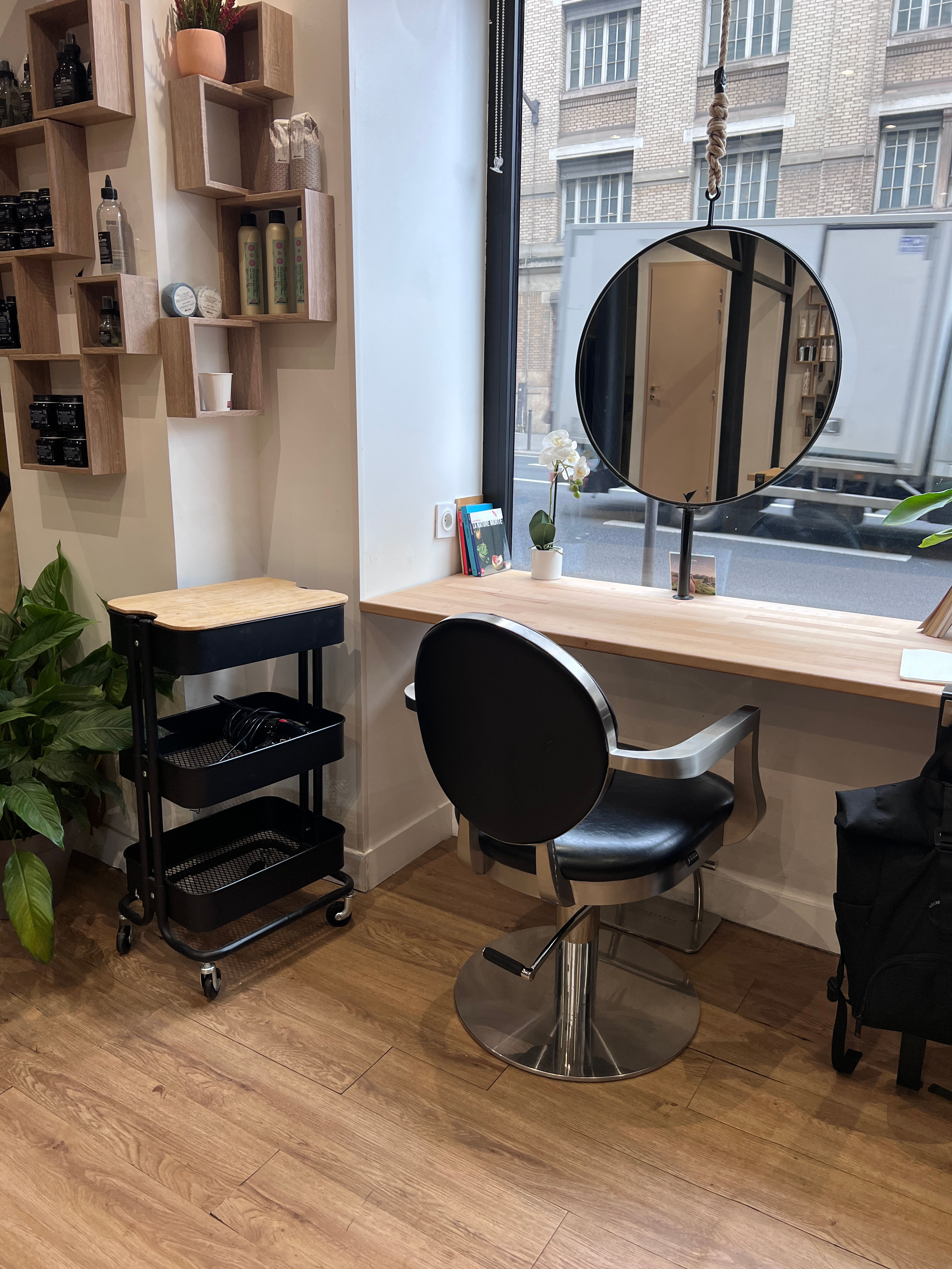 Siège coiffure | Coiffure 1 Le Loup Coworking 75008