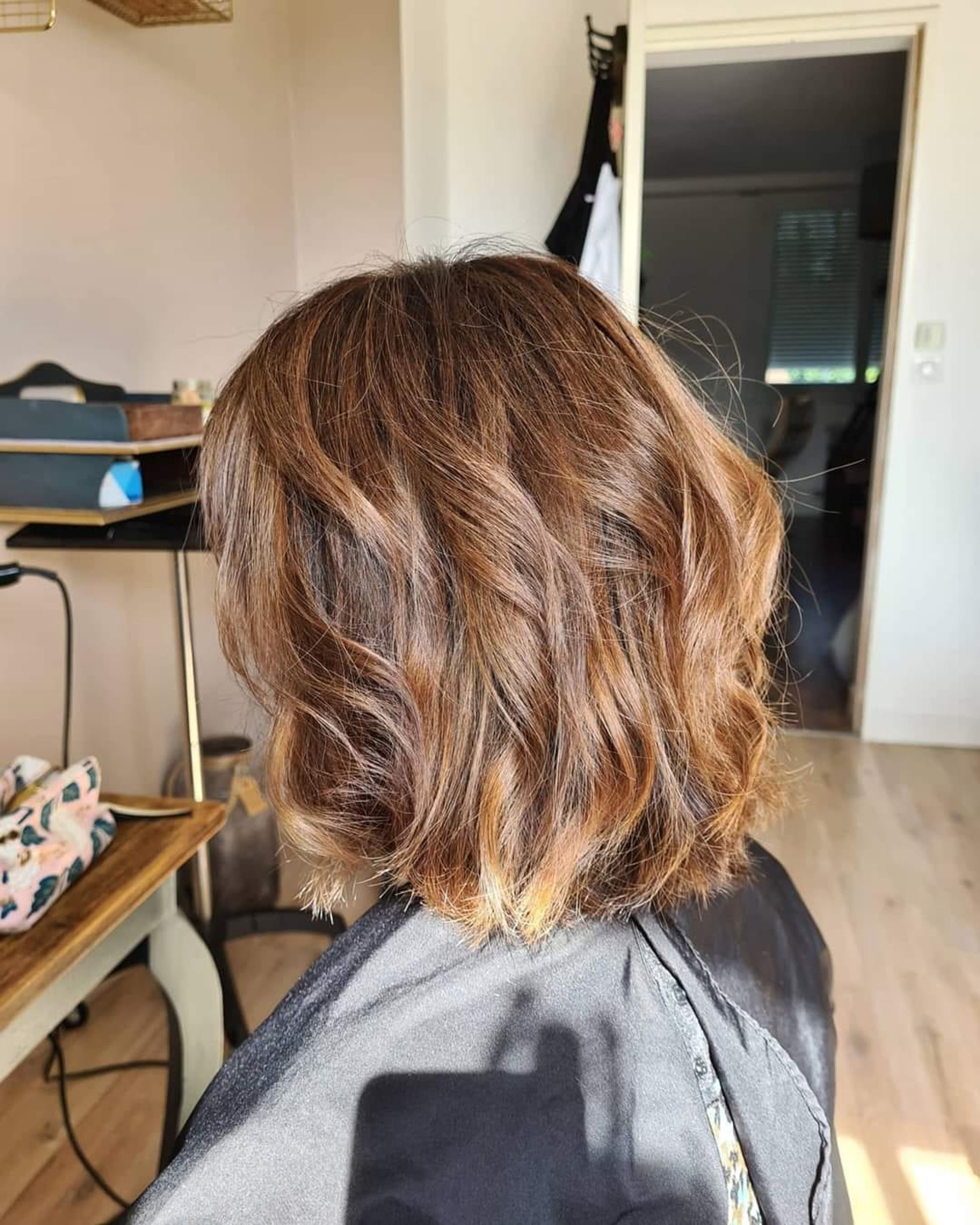 Coupe mi-long et brushing