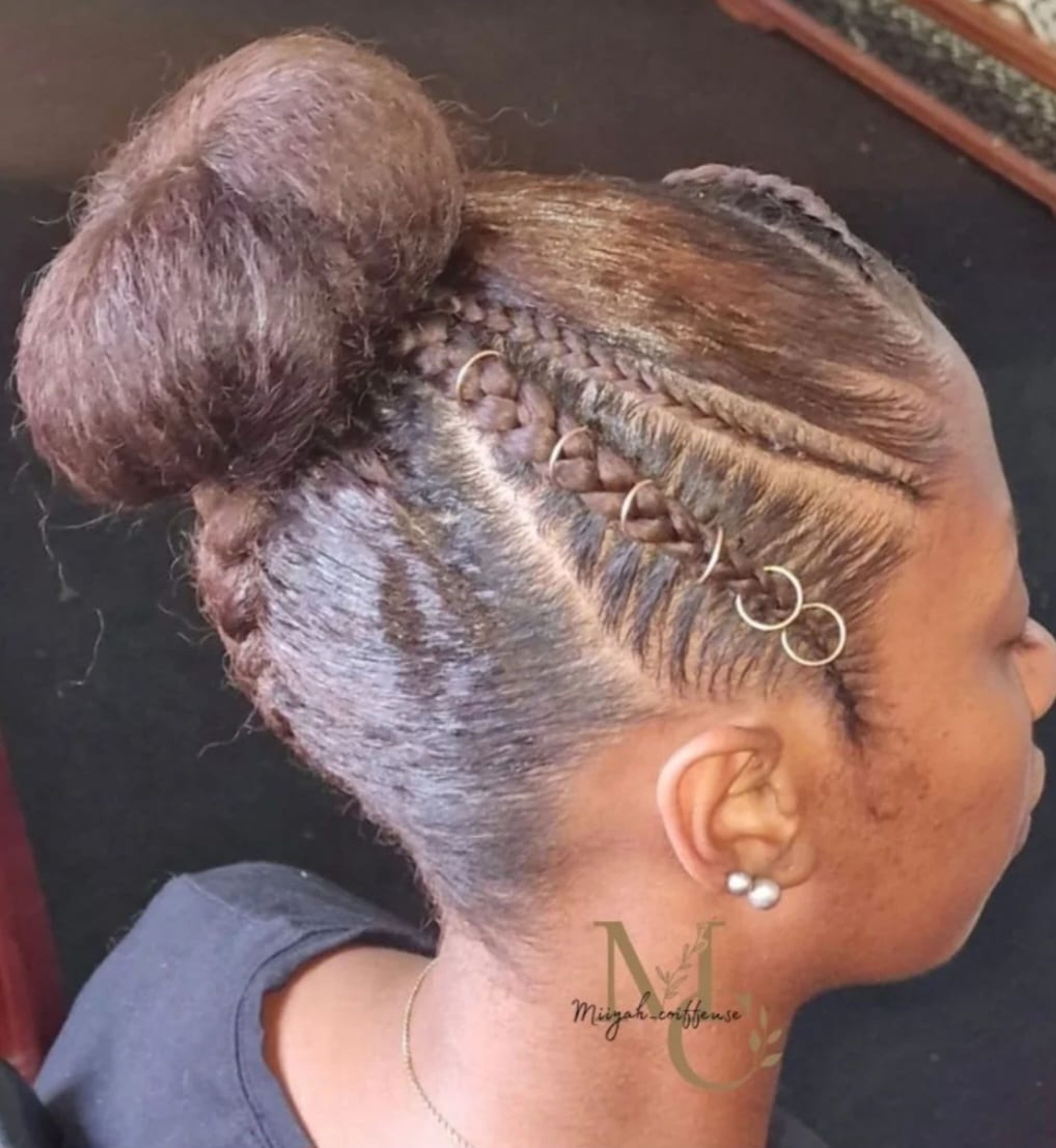 Chignon tresses 