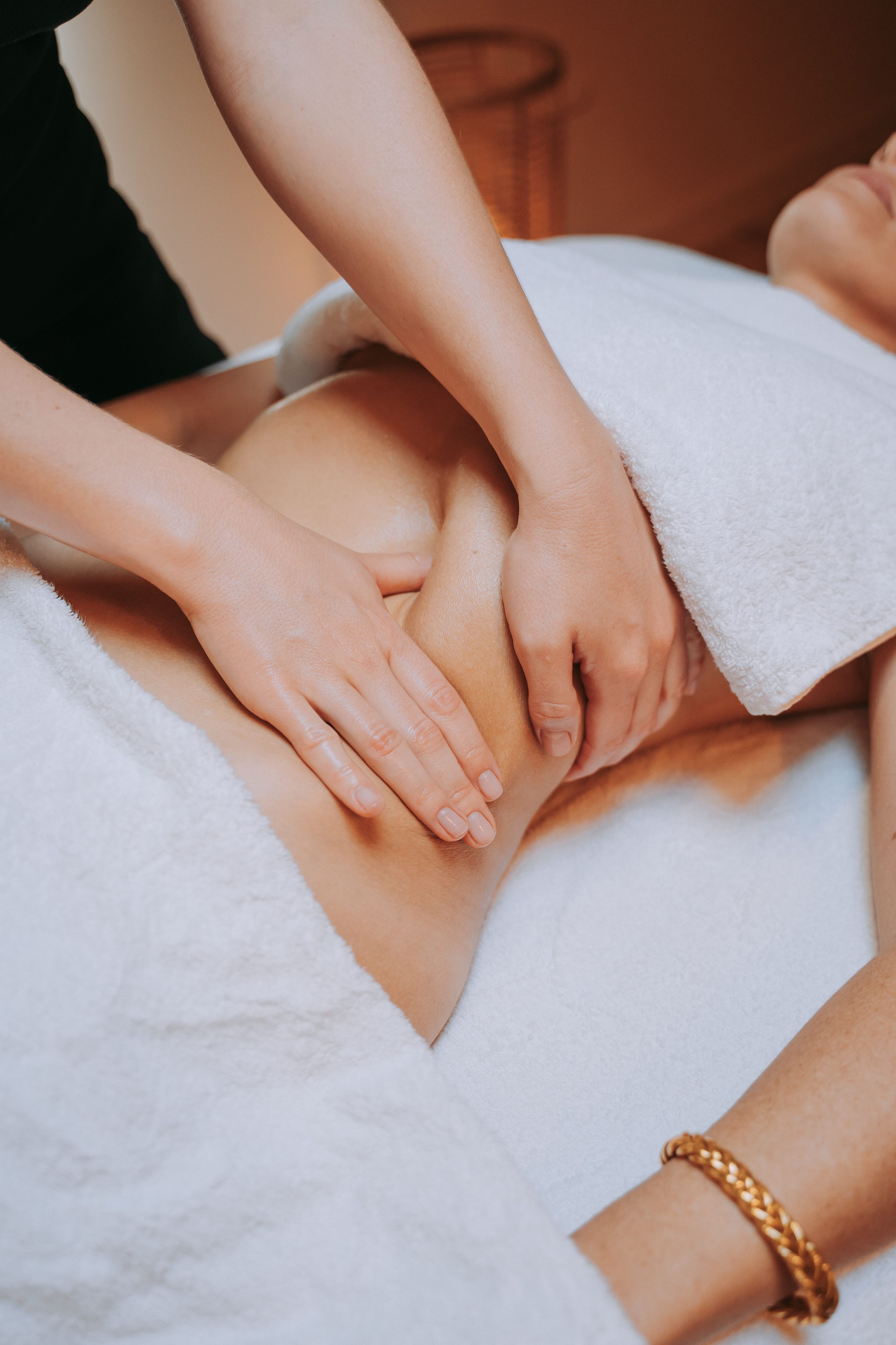 Massage abdominal Chi Nei Tsang 