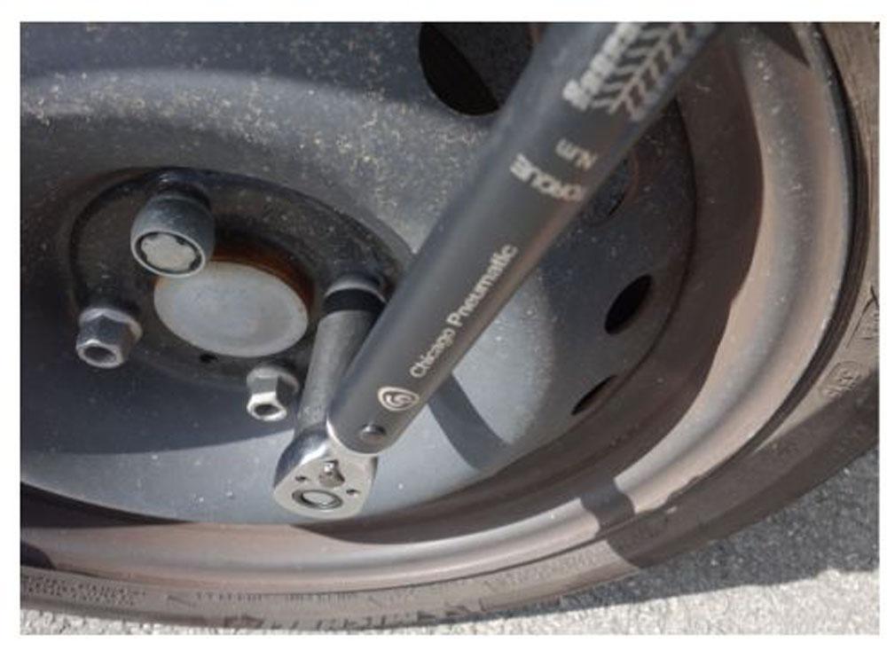 8941089255 | CP8925 | 1 In. Torque Wrench - 100-750 Ft-Lbs image 1