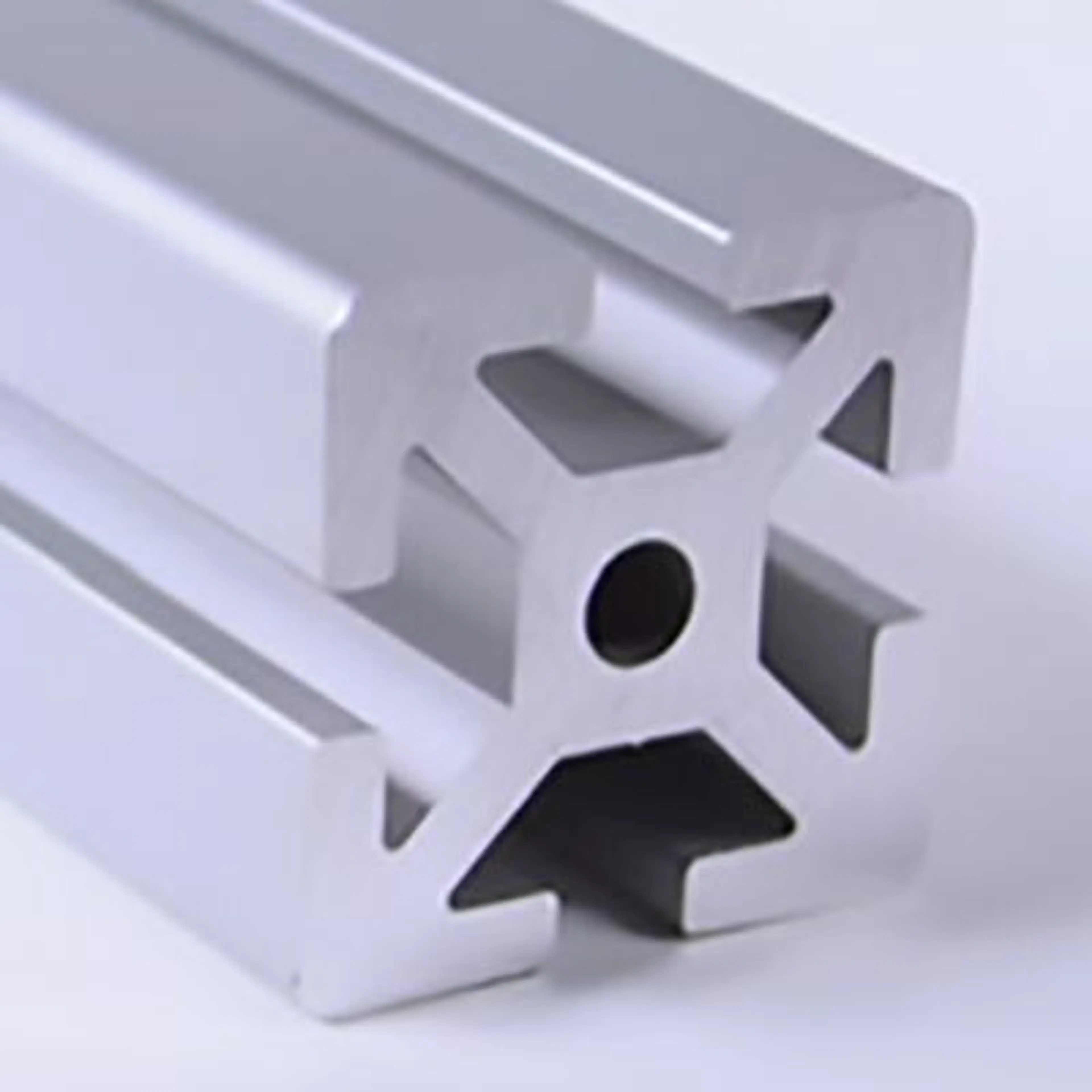 650032 | 40mm x 40mm T-Slotted Extrusion