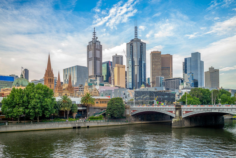 Qantas points needed to fly to Melbourne