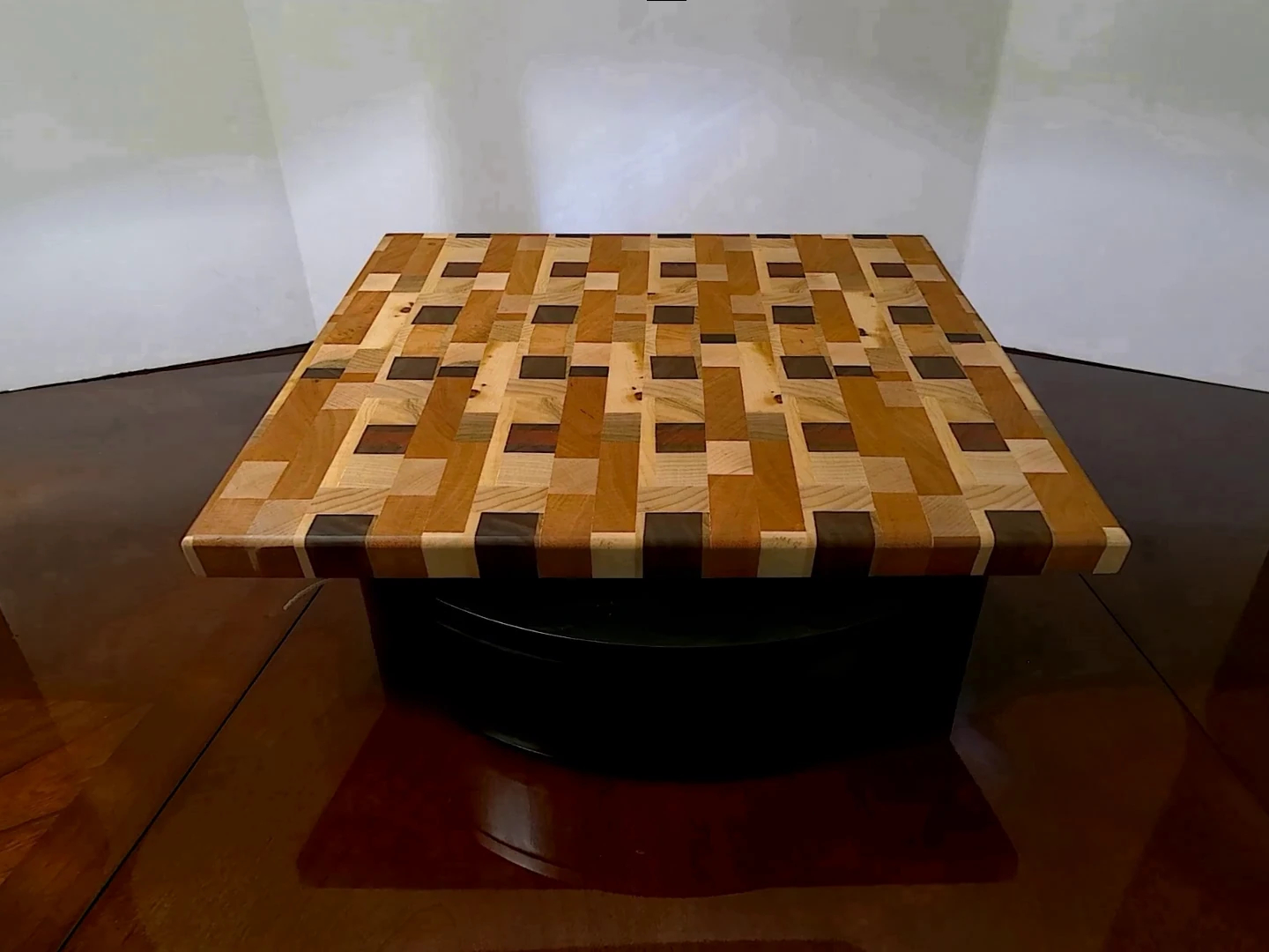 Front and top view of Custom Charcuterie End-Grain Board, showcasing the grain