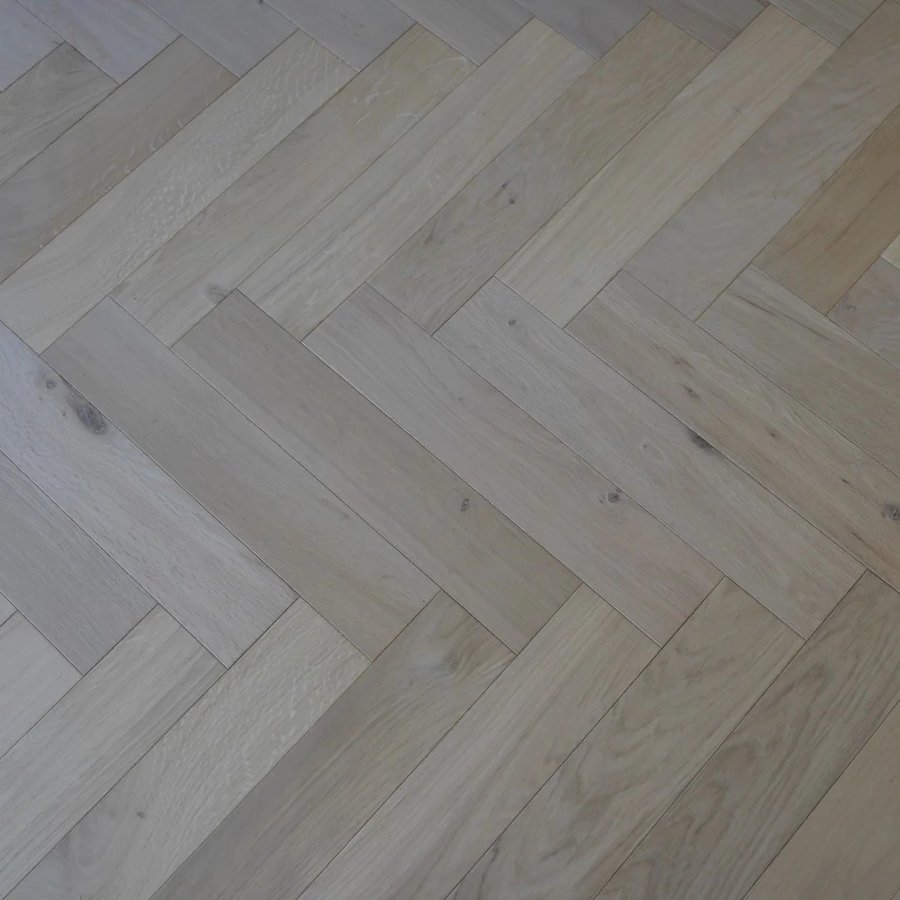 Natural Oak Herringbone 14mm Unfinished