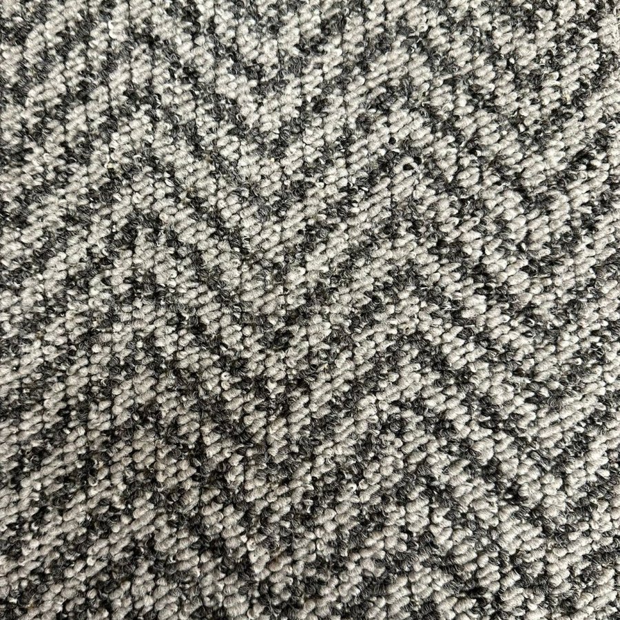 Cheveron Carpet - Beige/Grey
