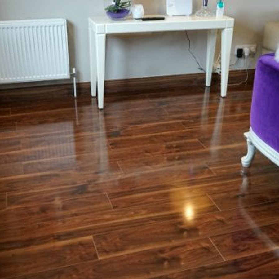 Dark American Walnut High Gloss 12mm