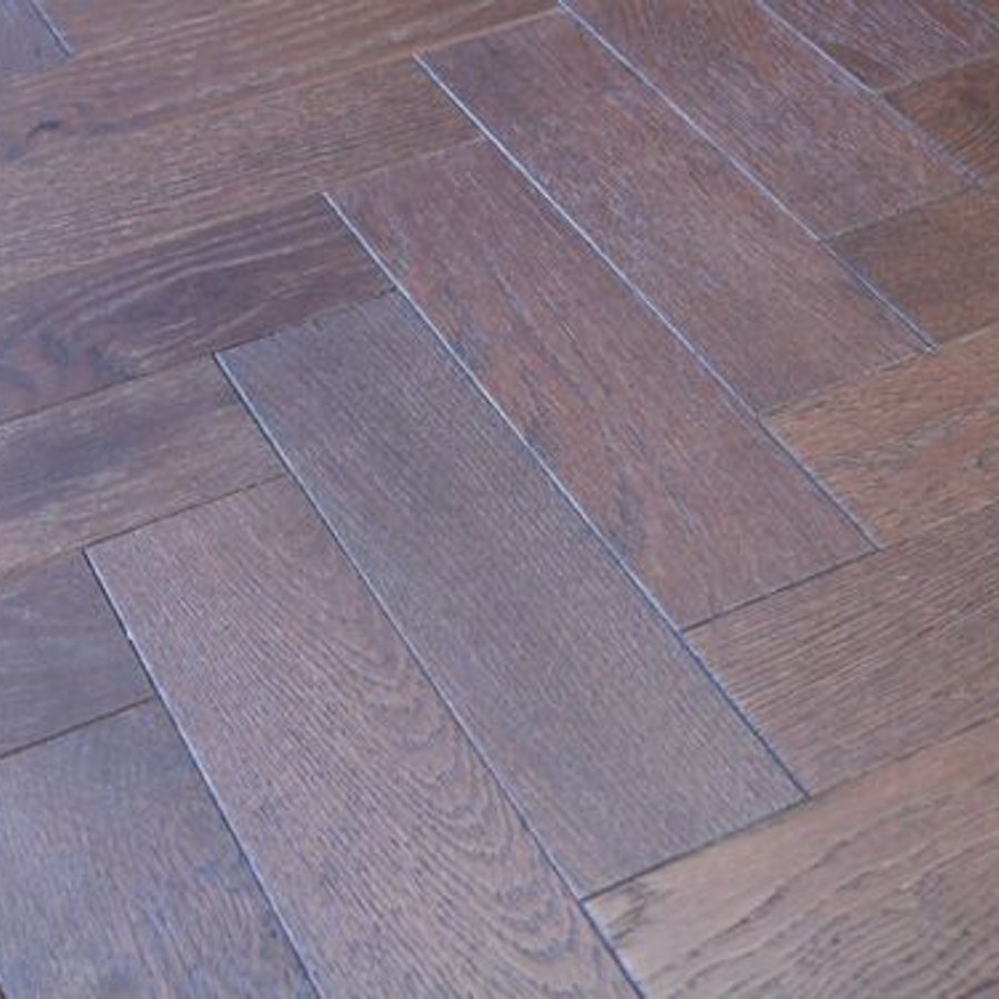 Walnut Stain Herringbone 18mm