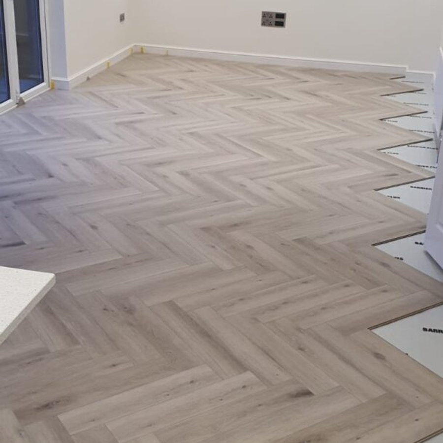 Sterling Oak 8mm Herringbone