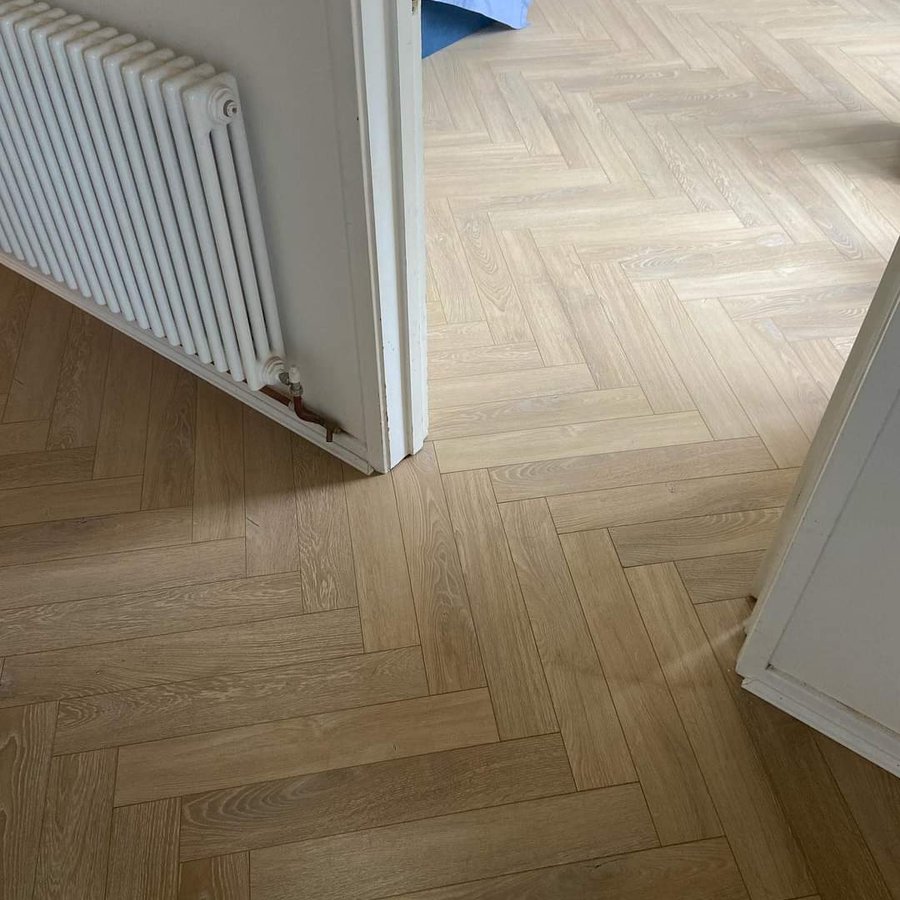 Dune Oak Herringbone 12mm Laminate