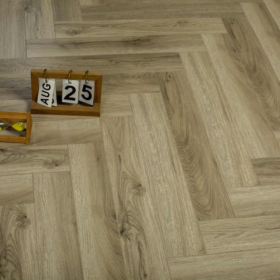 Traditional Oak 12mm Herringbone