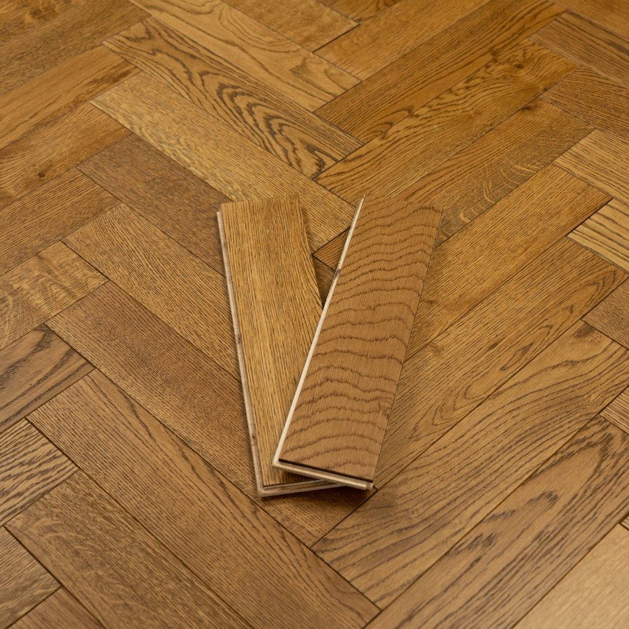 14/3 Golden Oak Brushed & UV Lacquered Herringbone