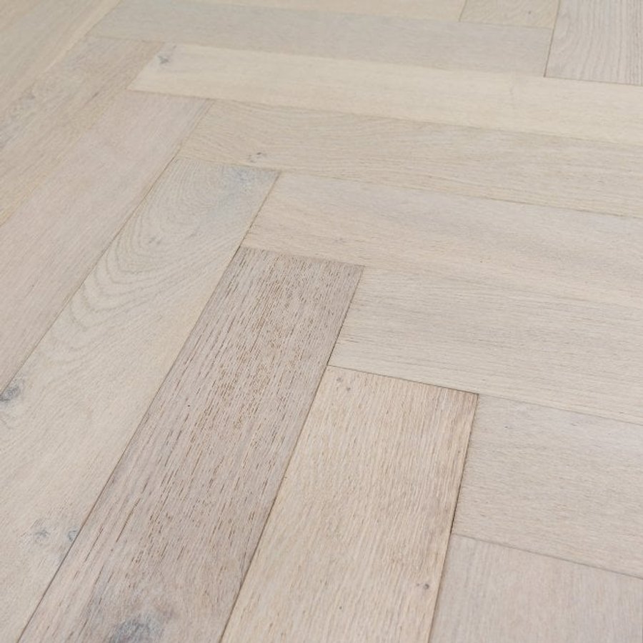 Pale White Oak 14mm Matt Lacquered Herringbone