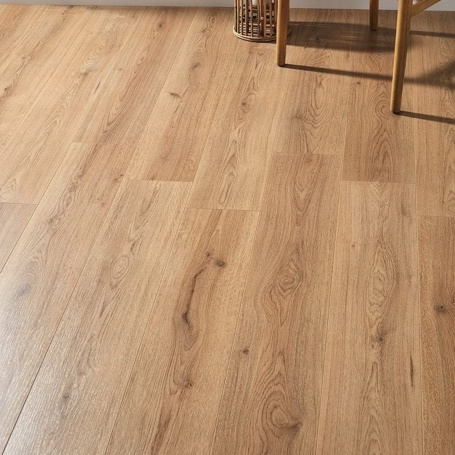 Oak Nature 7mm Laminate Flooring