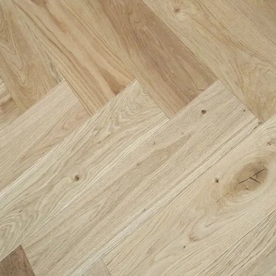 Natural Oak Herringbone Click 14mm Brushed Lacquered