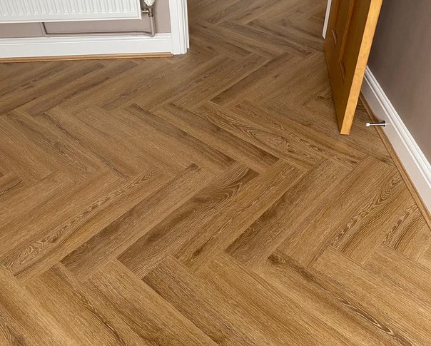 Honey Oak 5mm SPC Herringbone