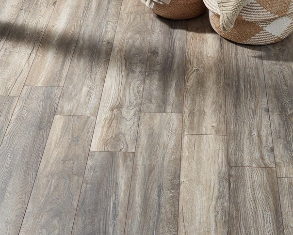 Distressed Grey Oak 10mm Narrow Laminate Flooring 