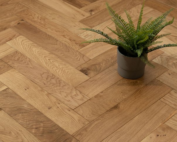 14/3 Natural Oak Brushed & UV Lacquered Herringbone