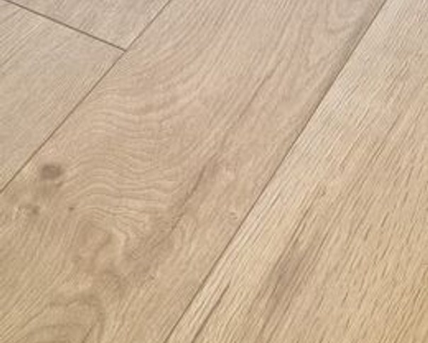 Bleached Oak 8mm Water Resistant