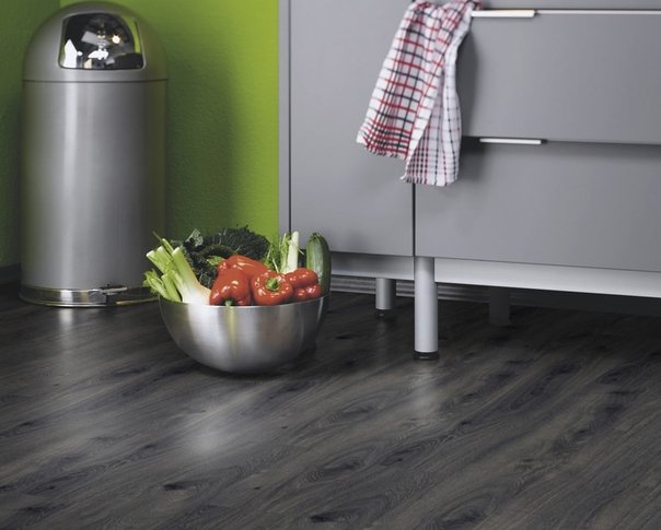 Gunmetal Grey Oak 10mm Laminate 