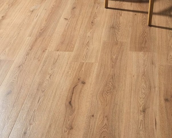 Oak Nature 7mm Laminate Flooring