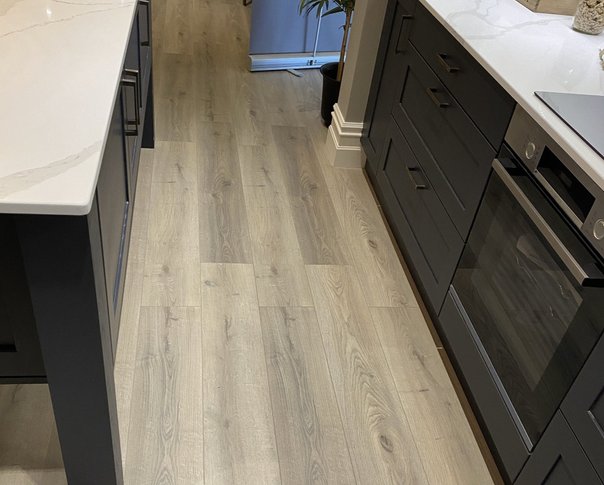 Greek Oak 12mm Laminate