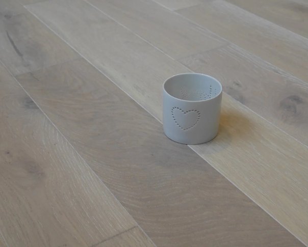 14/3 x 125mm Winter White Brushed Oak