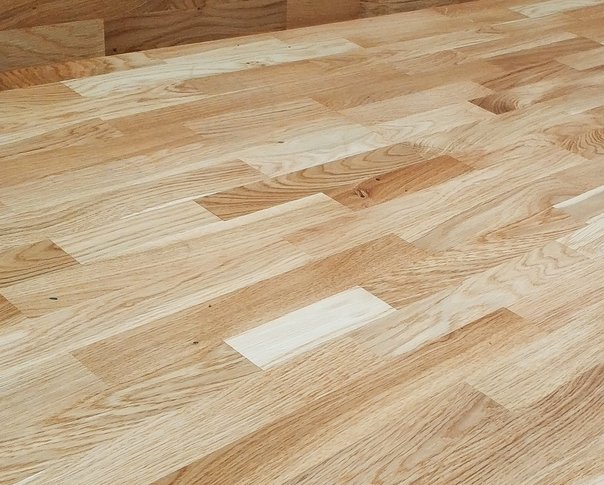 14mm x 207mm 4 Strip Lacquered Oak