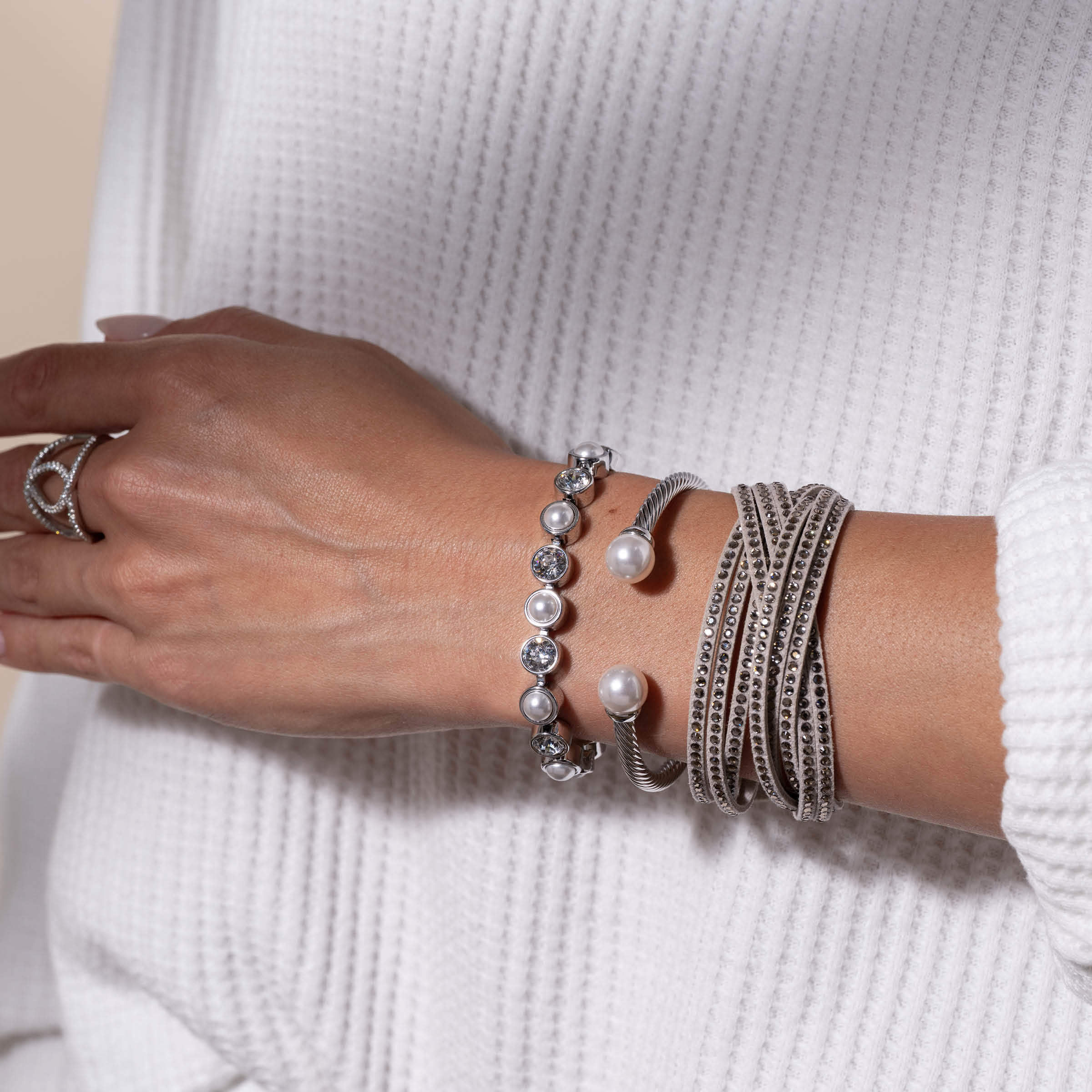 Wrap-Star Bracelet, Greige — view 2