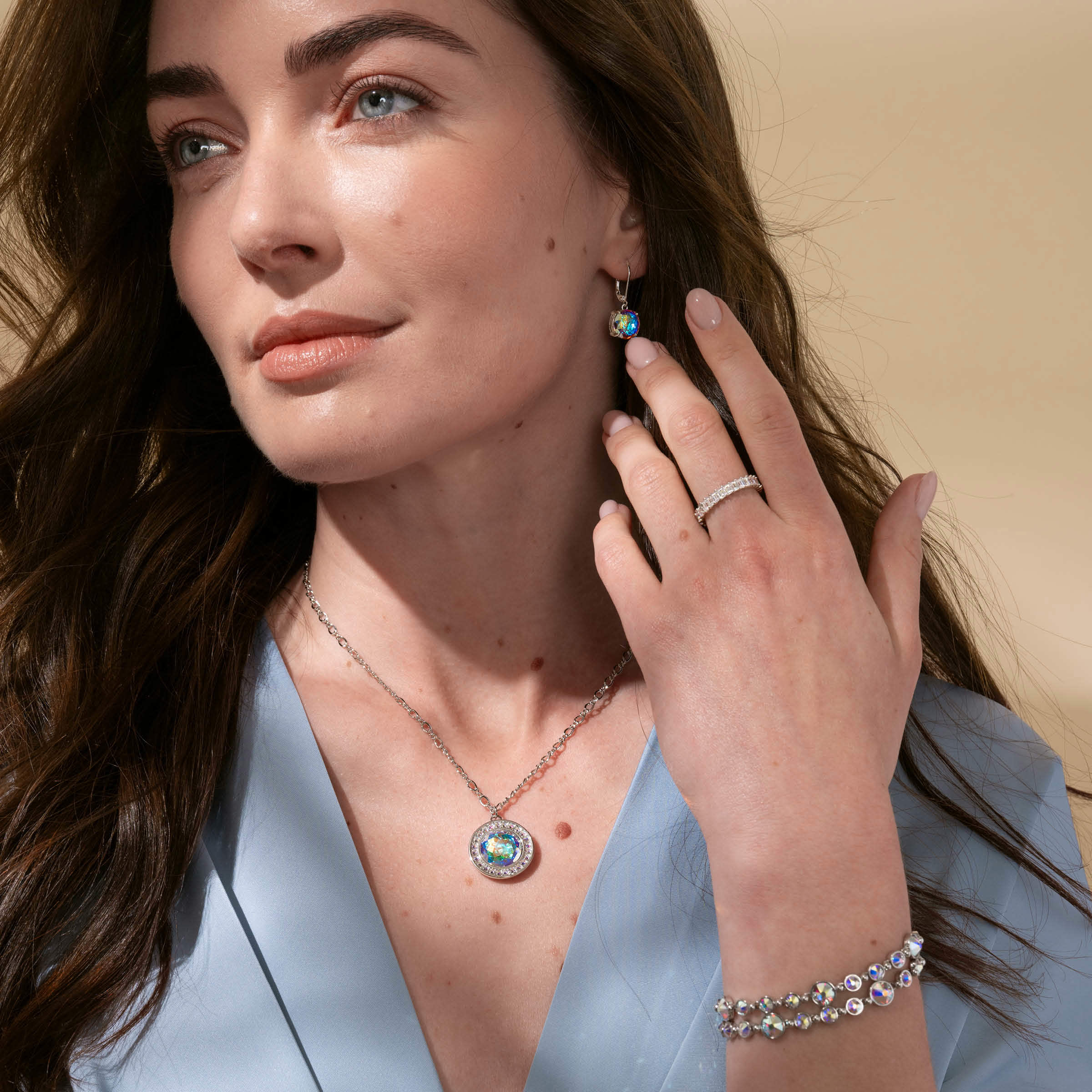 Halo Necklace, Crystal Aurore Boreale — view 2