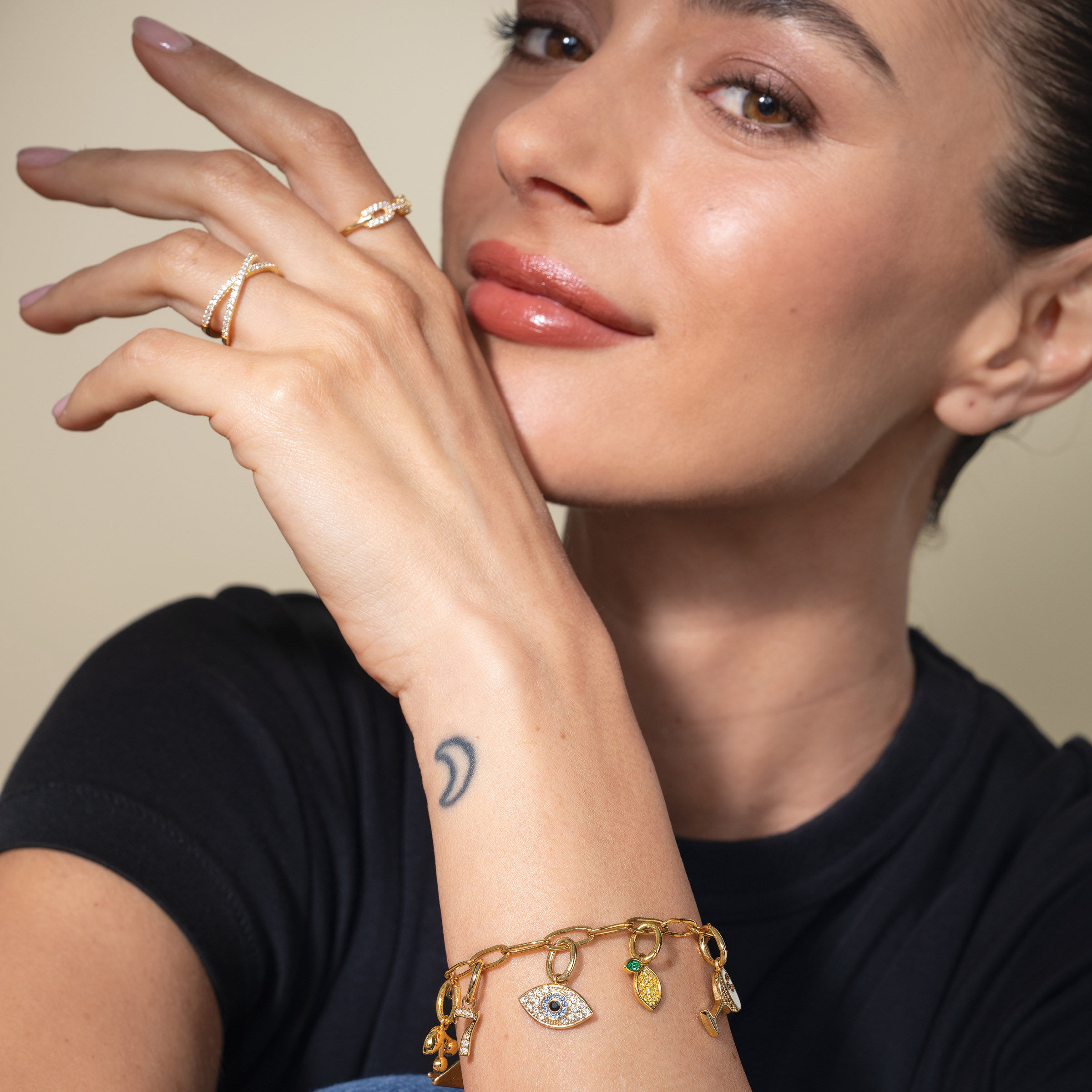 Hourglass Charm — view 2