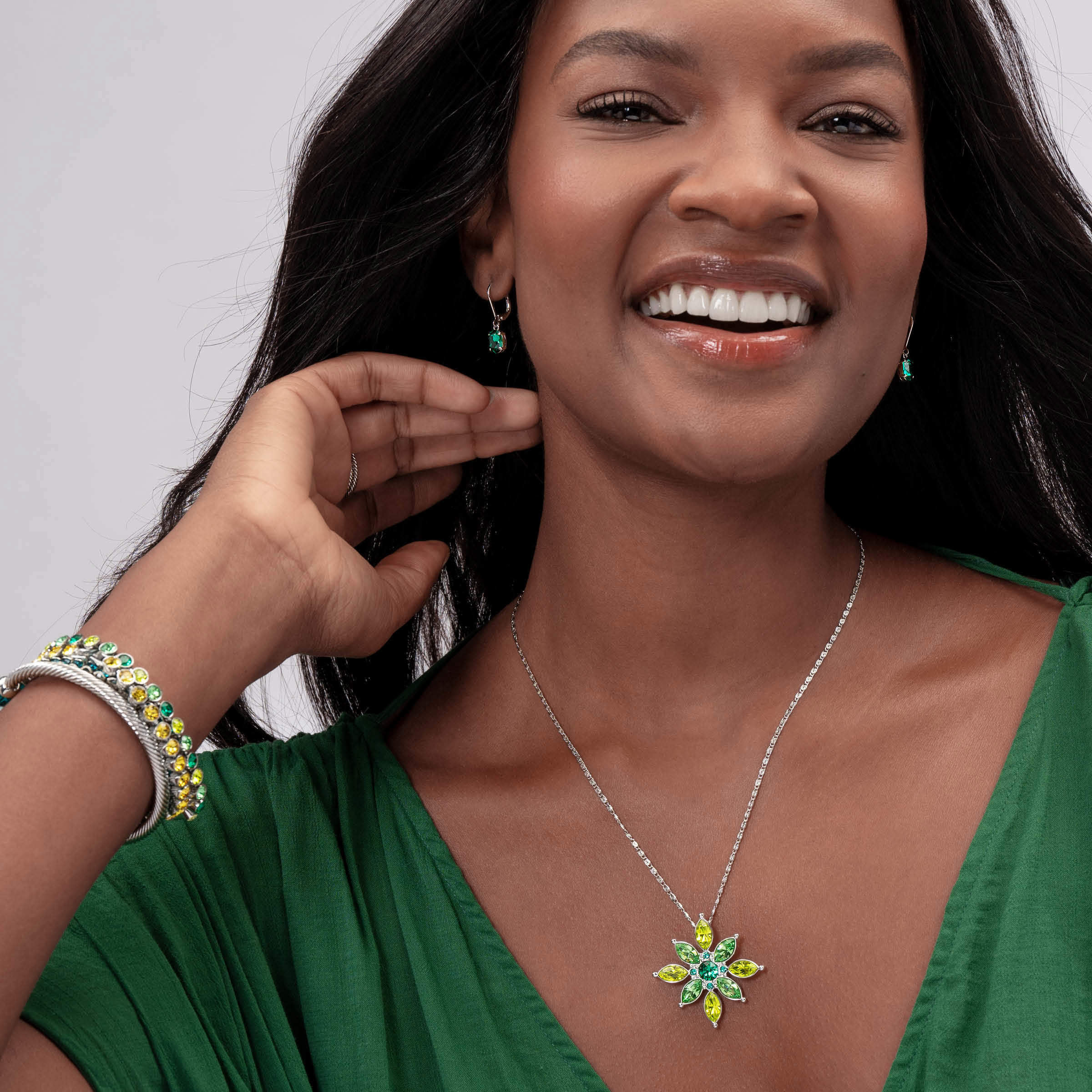 Summer Bloom Pendant, Green — view 2