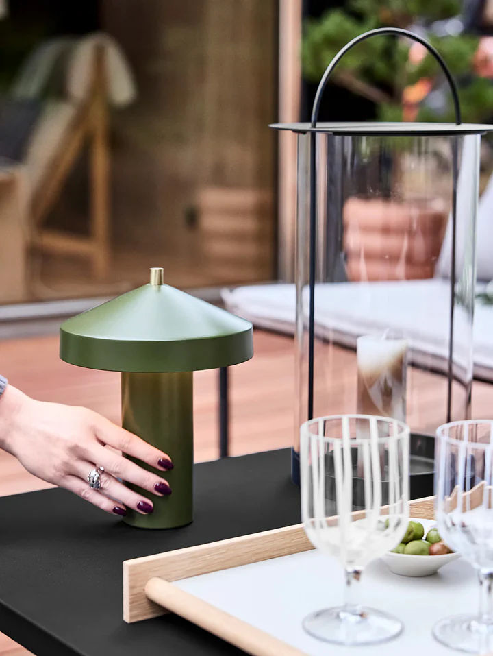 Minimalist Pillar Table Lamp